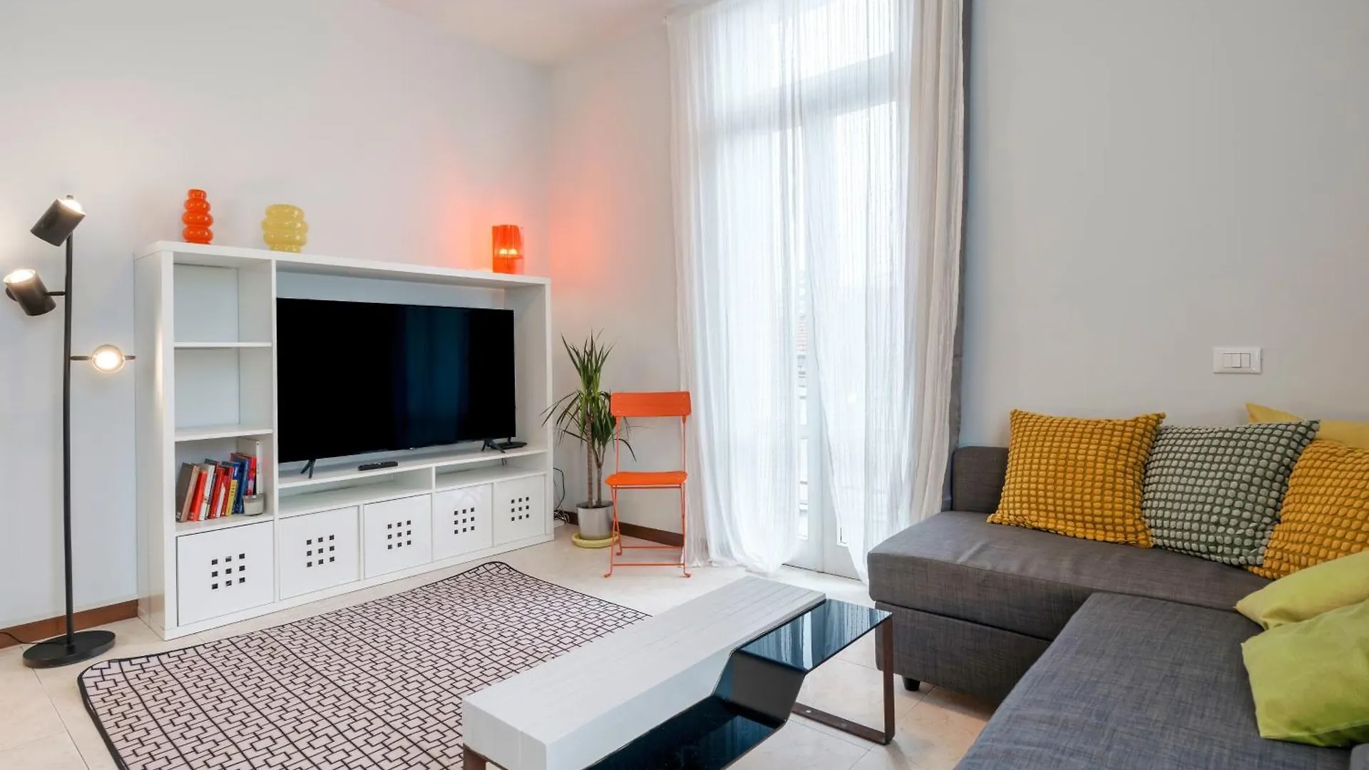 Apartment In Via Cremona - Brescia City - By Host4U